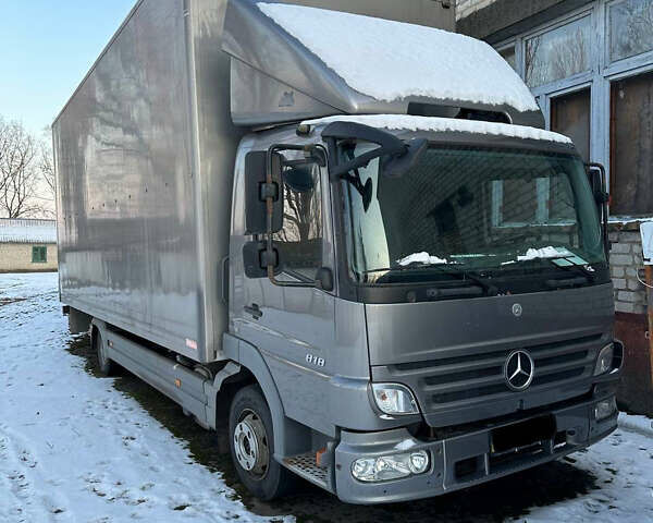 Сірий Мерседес Атего, об'ємом двигуна 4.25 л та пробігом 621 тис. км за 29999 $, фото 1 на Automoto.ua