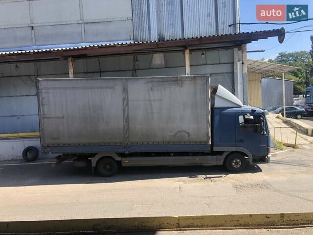 Синій Мерседес Атего, об'ємом двигуна 4.6 л та пробігом 380 тис. км за 10000 $, фото 4 на Automoto.ua