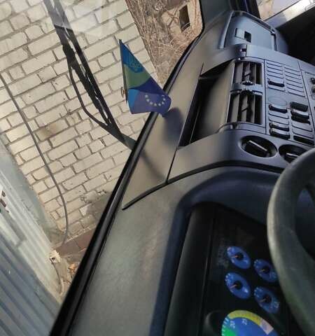 Синий Мерседес Атего, объемом двигателя 6.4 л и пробегом 930 тыс. км за 9999 $, фото 1 на Automoto.ua