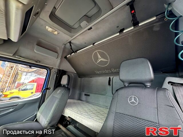 Синий Мерседес Атего, объемом двигателя 4.8 л и пробегом 800 тыс. км за 20000 $, фото 3 на Automoto.ua