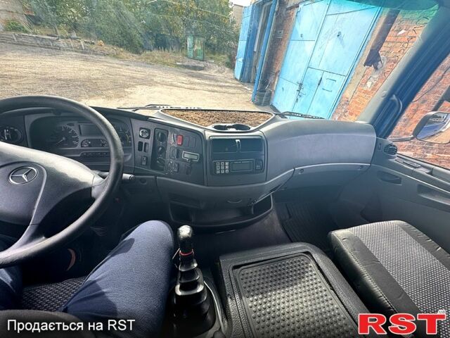 Синий Мерседес Атего, объемом двигателя 4.8 л и пробегом 800 тыс. км за 20000 $, фото 2 на Automoto.ua