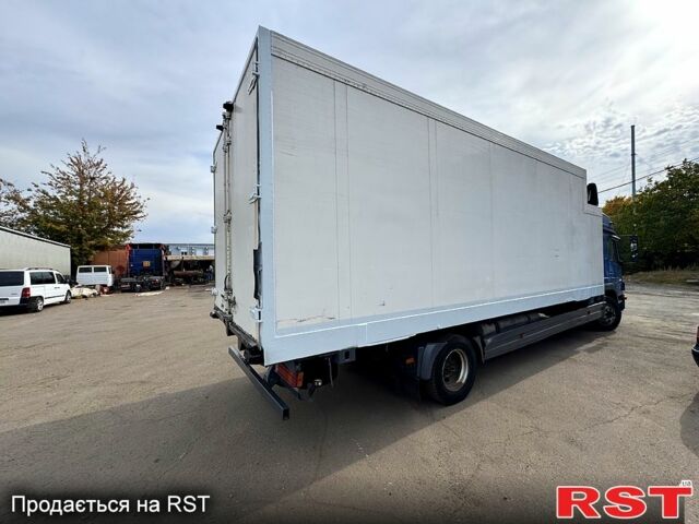 Синий Мерседес Атего, объемом двигателя 4.8 л и пробегом 800 тыс. км за 20000 $, фото 9 на Automoto.ua