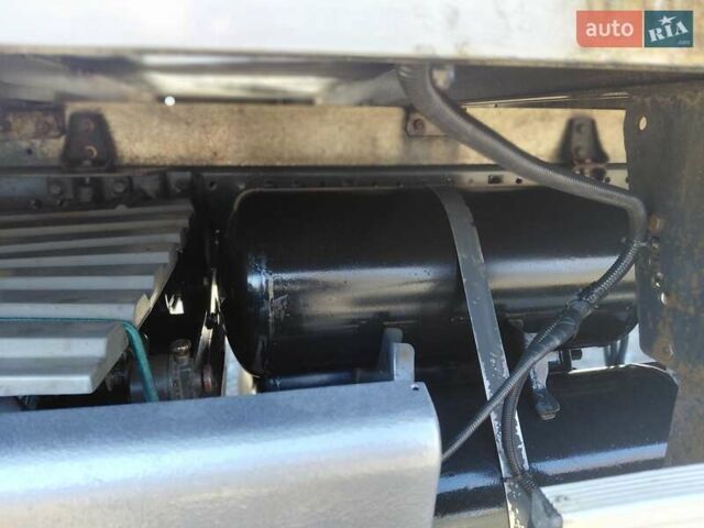 Синій Мерседес Атего, об'ємом двигуна 4.25 л та пробігом 624 тис. км за 12000 $, фото 16 на Automoto.ua