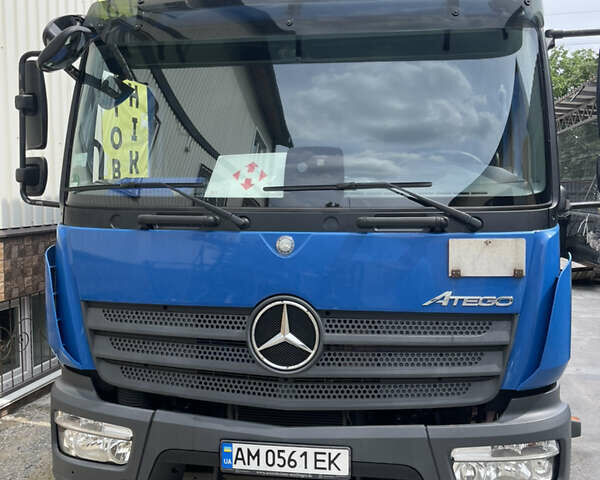 Синій Мерседес Атего, об'ємом двигуна 4.6 л та пробігом 421 тис. км за 36000 $, фото 2 на Automoto.ua