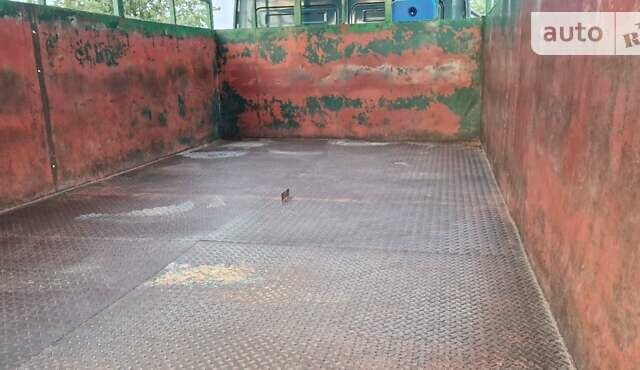 Зеленый Мерседес Атего, объемом двигателя 4.25 л и пробегом 600 тыс. км за 14000 $, фото 3 на Automoto.ua