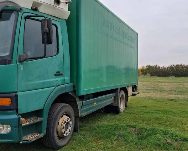 Зеленый Мерседес Атего, объемом двигателя 4.3 л и пробегом 800 тыс. км за 16000 $, фото 6 на Automoto.ua