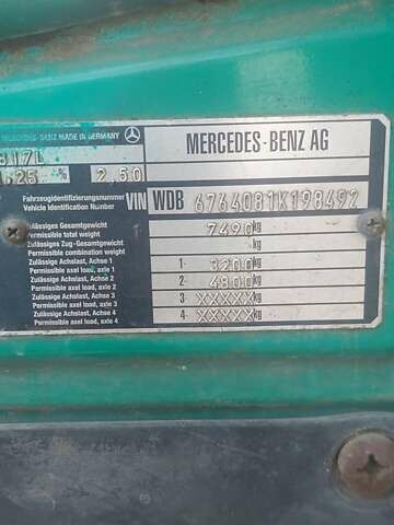 Зеленый Мерседес Атего, объемом двигателя 0 л и пробегом 670 тыс. км за 7100 $, фото 1 на Automoto.ua