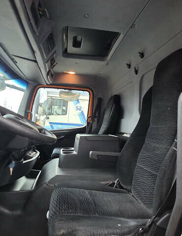 Оранжевый Мерседес Атего, объемом двигателя 7.7 л и пробегом 990 тыс. км за 29000 $, фото 5 на Automoto.ua