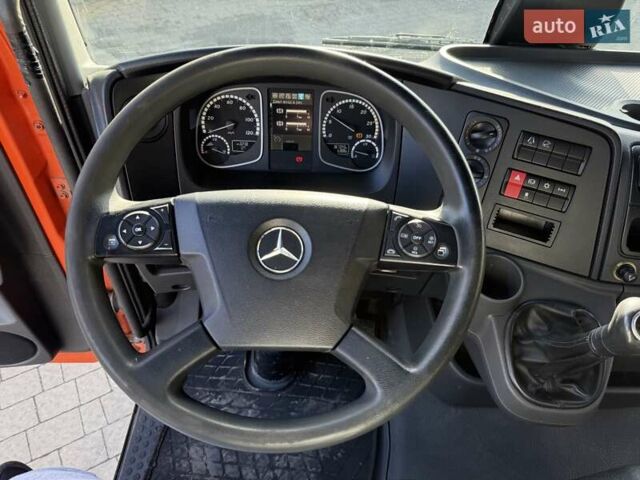 Мерседес Атего 2016 у Радивилове на Automoto.ua Помаранчевий Мерседес Атего, об'ємом двигуна 5.2 л та пробігом 365 тис. км за 35500 $, фото 35 на Automoto.ua