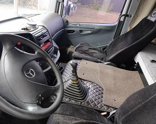Білий Мерседес Аксор, об'ємом двигуна 6.37 л та пробігом 627 тис. км за 35000 $, фото 4 на Automoto.ua