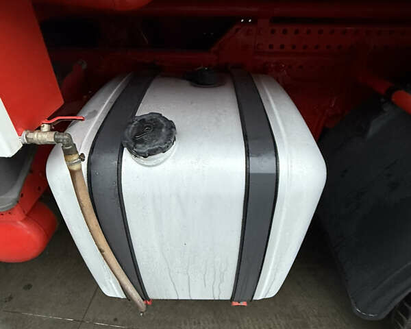 Белый Мерседес Аксор, объемом двигателя 12.6 л и пробегом 500 тыс. км за 68265 $, фото 11 на Automoto.ua