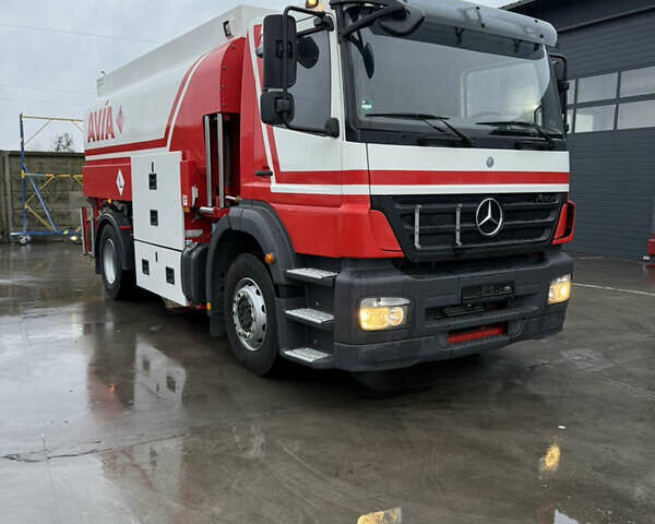 Белый Мерседес Аксор, объемом двигателя 12.6 л и пробегом 500 тыс. км за 68265 $, фото 4 на Automoto.ua