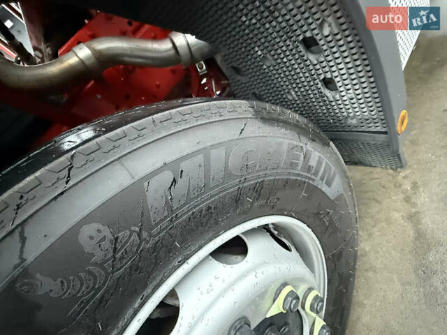 Белый Мерседес Аксор, объемом двигателя 12.6 л и пробегом 500 тыс. км за 68265 $, фото 13 на Automoto.ua