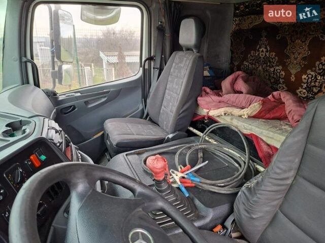 Белый Мерседес Аксор, объемом двигателя 6.37 л и пробегом 1 тыс. км за 22000 $, фото 5 на Automoto.ua