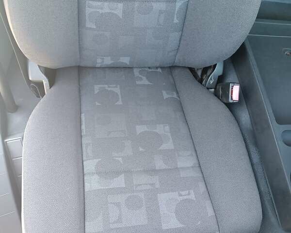 Білий Мерседес Аксор, об'ємом двигуна 6.4 л та пробігом 960 тис. км за 23348 $, фото 9 на Automoto.ua