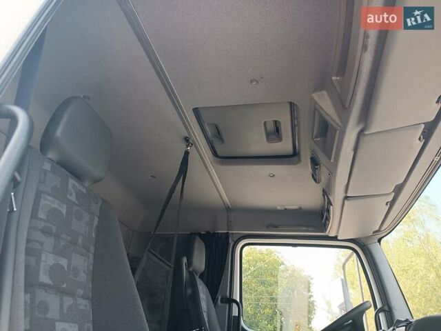 Білий Мерседес Аксор, об'ємом двигуна 6.4 л та пробігом 960 тис. км за 23348 $, фото 12 на Automoto.ua