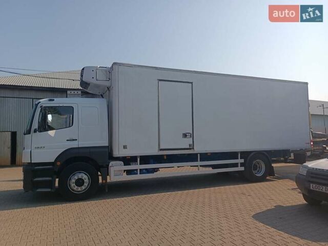 Білий Мерседес Аксор, об'ємом двигуна 6.4 л та пробігом 960 тис. км за 23348 $, фото 18 на Automoto.ua