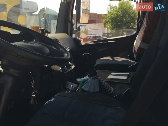 Білий Мерседес Аксор, об'ємом двигуна 6.37 л та пробігом 1 тис. км за 29000 $, фото 6 на Automoto.ua