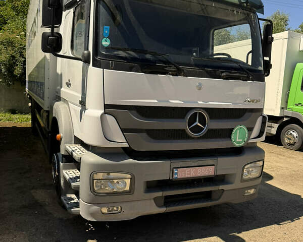 Білий Мерседес Аксор, об'ємом двигуна 0 л та пробігом 562 тис. км за 47300 $, фото 3 на Automoto.ua