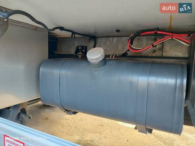 Белый Мерседес Аксор, объемом двигателя 6.4 л и пробегом 390 тыс. км за 45900 $, фото 17 на Automoto.ua