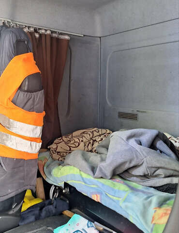 Белый Мерседес Аксор, объемом двигателя 6.9 л и пробегом 540 тыс. км за 42000 $, фото 13 на Automoto.ua