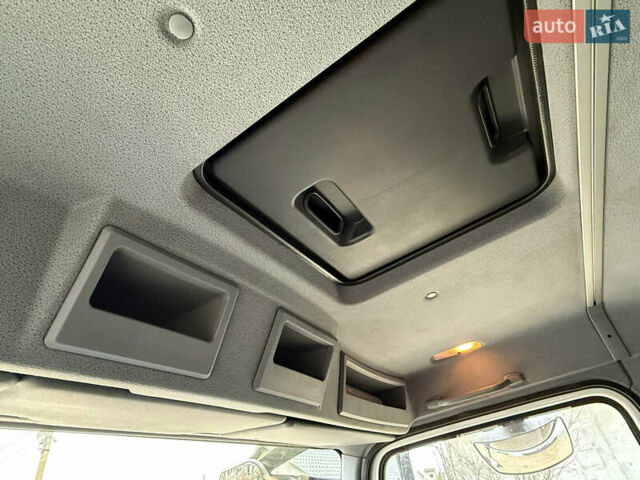 Белый Мерседес Аксор, объемом двигателя 6.4 л и пробегом 269 тыс. км за 42500 $, фото 13 на Automoto.ua