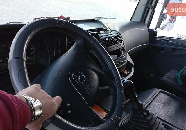 Білий Мерседес Аксор, об'ємом двигуна 6.4 л та пробігом 1 тис. км за 33000 $, фото 4 на Automoto.ua