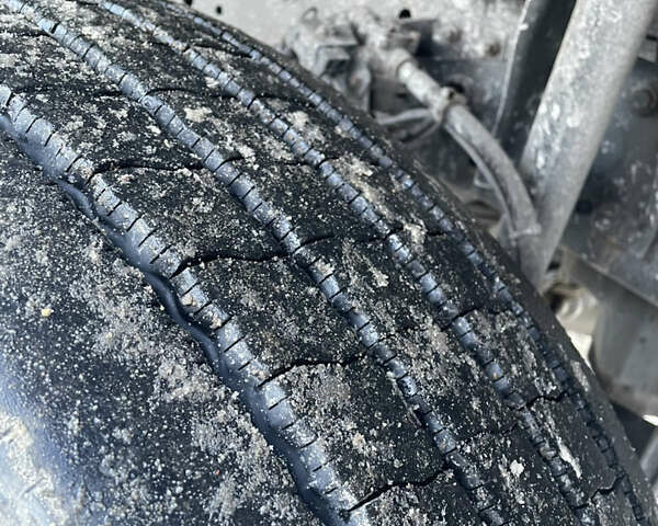 Білий Мерседес Аксор, об'ємом двигуна 6.4 л та пробігом 1 тис. км за 33000 $, фото 7 на Automoto.ua