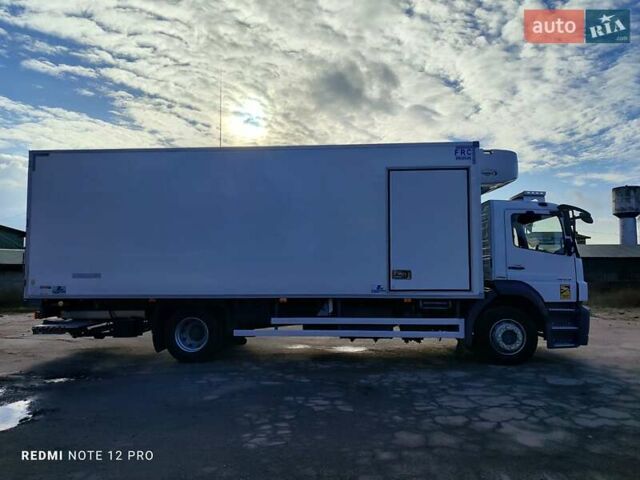 Белый Мерседес Аксор, объемом двигателя 6.4 л и пробегом 390 тыс. км за 45900 $, фото 8 на Automoto.ua