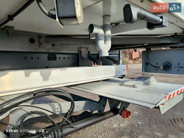 Белый Мерседес Аксор, объемом двигателя 6.4 л и пробегом 390 тыс. км за 45900 $, фото 21 на Automoto.ua