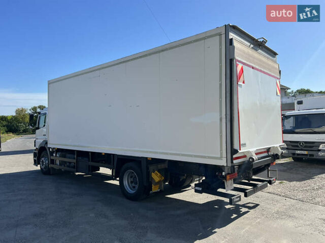 Білий Мерседес Аксор, об'ємом двигуна 0 л та пробігом 311 тис. км за 35900 $, фото 3 на Automoto.ua