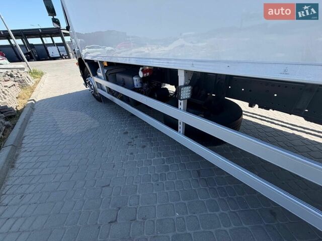 Білий Мерседес Аксор, об'ємом двигуна 6.37 л та пробігом 423 тис. км за 46990 $, фото 8 на Automoto.ua
