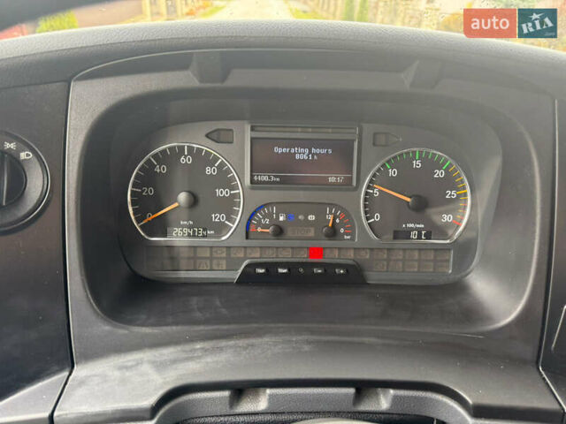 Белый Мерседес Аксор, объемом двигателя 6.4 л и пробегом 269 тыс. км за 42500 $, фото 8 на Automoto.ua