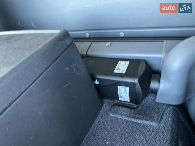 Білий Мерседес Аксор, об'ємом двигуна 0 л та пробігом 311 тис. км за 35900 $, фото 29 на Automoto.ua