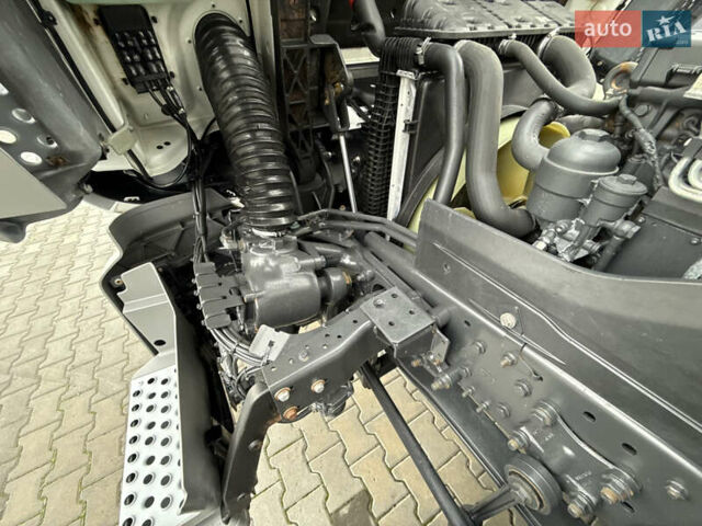 Мерседес Аксор 2014 у Харкові на Automoto.ua Білий Мерседес Аксор, об'ємом двигуна 6.4 л та пробігом 427 тис. км за 49500 $, фото 92 на Automoto.ua