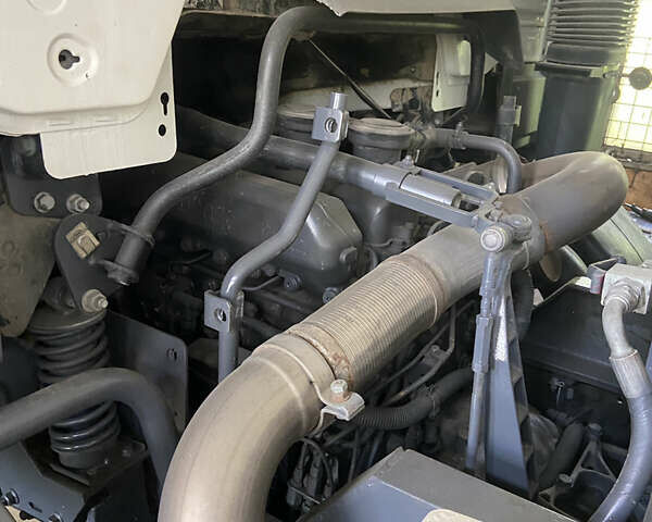 Белый Мерседес Аксор, объемом двигателя 11.97 л и пробегом 160 тыс. км за 39000 $, фото 15 на Automoto.ua
