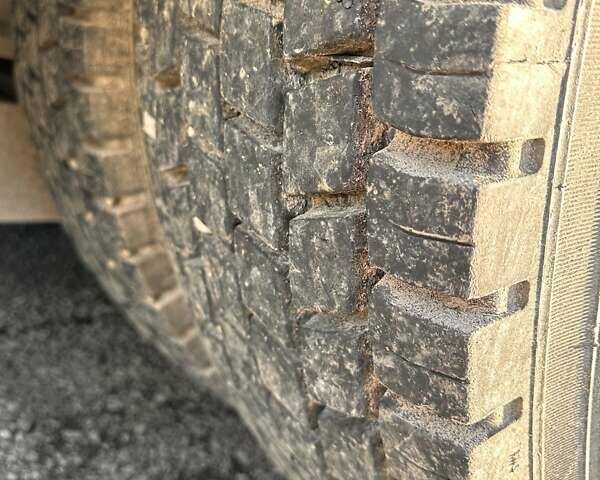 Белый Мерседес Аксор, объемом двигателя 12 л и пробегом 363 тыс. км за 35750 $, фото 7 на Automoto.ua