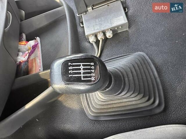 Белый Мерседес Аксор, объемом двигателя 12 л и пробегом 363 тыс. км за 35750 $, фото 16 на Automoto.ua