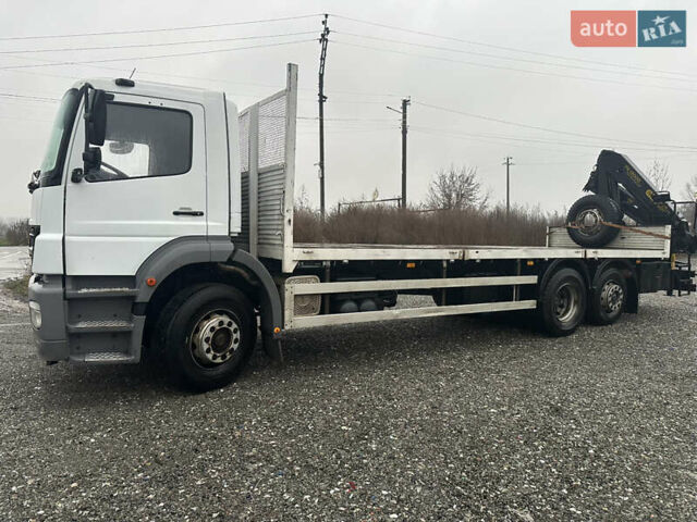 Белый Мерседес Аксор, объемом двигателя 6.37 л и пробегом 350 тыс. км за 38700 $, фото 4 на Automoto.ua