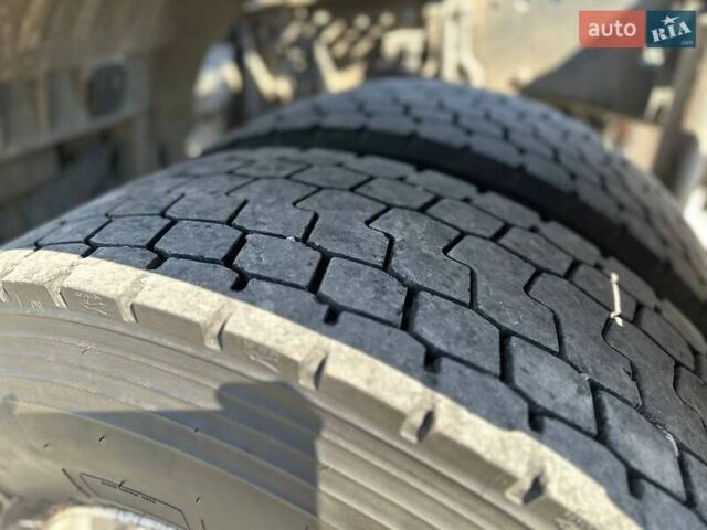 Бежевий Мерседес Аксор, об'ємом двигуна 10 л та пробігом 846 тис. км за 18500 $, фото 8 на Automoto.ua