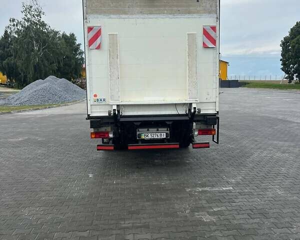 Красный Мерседес Аксор, объемом двигателя 6 л и пробегом 671 тыс. км за 25000 $, фото 4 на Automoto.ua