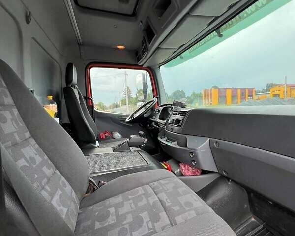 Красный Мерседес Аксор, объемом двигателя 6 л и пробегом 671 тыс. км за 25000 $, фото 12 на Automoto.ua