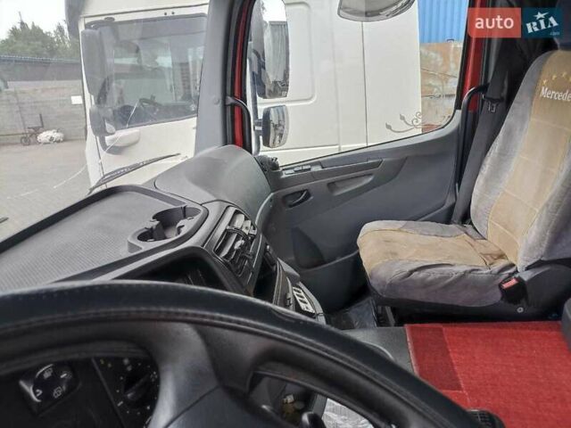 Червоний Мерседес Аксор, об'ємом двигуна 12 л та пробігом 940 тис. км за 8000 $, фото 3 на Automoto.ua