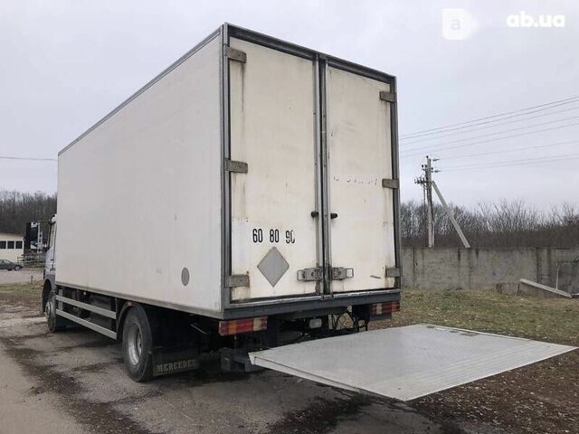 Мерседес Аксор, об'ємом двигуна 6.4 л та пробігом 993 тис. км за 24000 $, фото 8 на Automoto.ua
