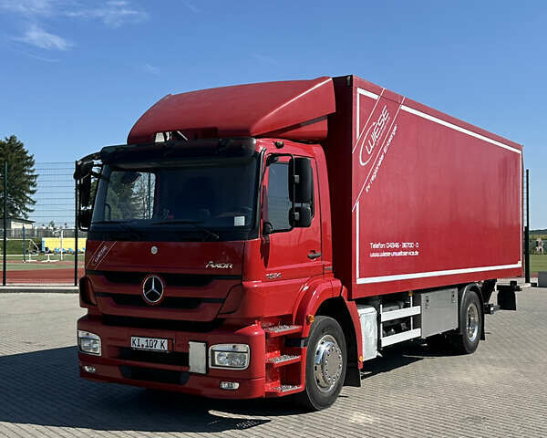 Мерседес Аксор, объемом двигателя 6.3 л и пробегом 304 тыс. км за 37500 $, фото 2 на Automoto.ua