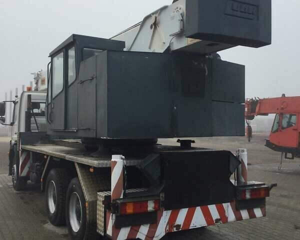 Мерседес Аксор, объемом двигателя 0 л и пробегом 198 тыс. км за 136000 $, фото 12 на Automoto.ua