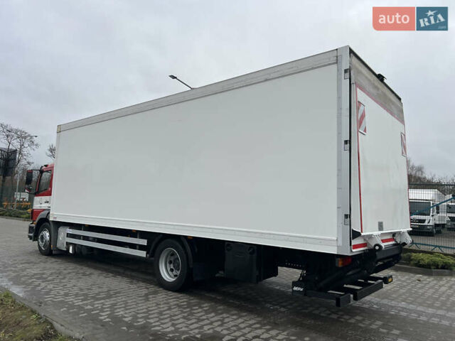 Мерседес Аксор, объемом двигателя 0 л и пробегом 490 тыс. км за 42900 $, фото 3 на Automoto.ua