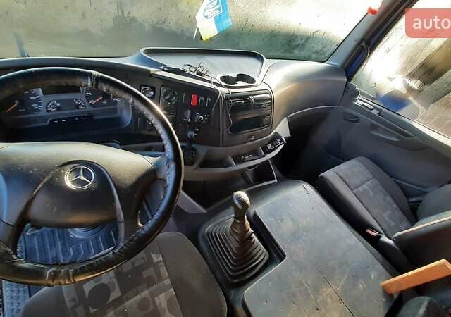 Синий Мерседес Аксор, объемом двигателя 7.2 л и пробегом 689 тыс. км за 24292 $, фото 9 на Automoto.ua