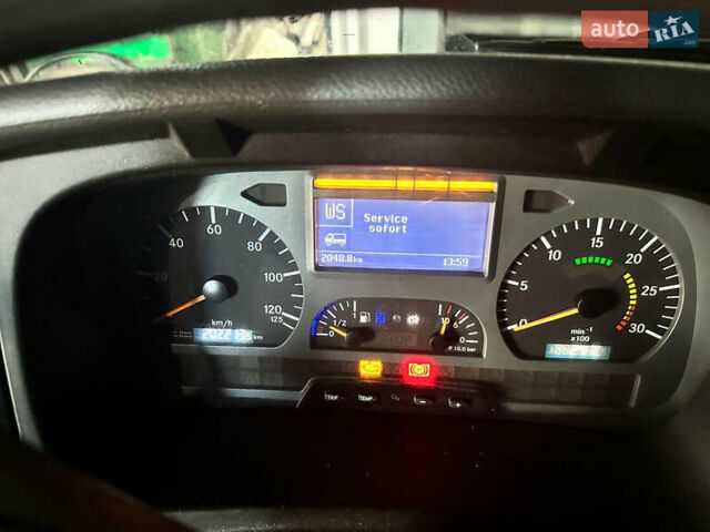 Зелений Мерседес Аксор, об'ємом двигуна 7 л та пробігом 203 тис. км за 49999 $, фото 4 на Automoto.ua