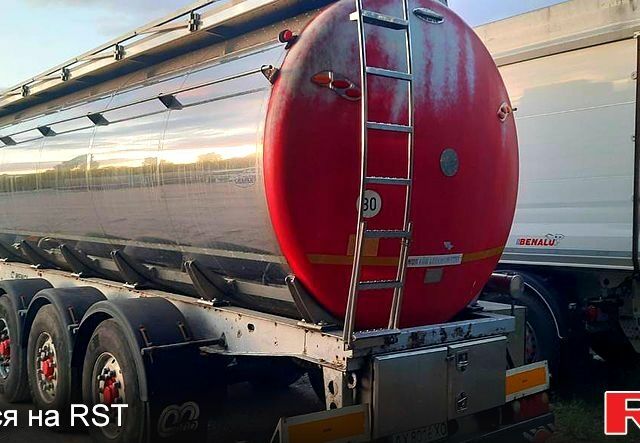 Зелений Мерседес Аксор, об'ємом двигуна 0.12 л та пробігом 840 тис. км за 51500 $, фото 5 на Automoto.ua
